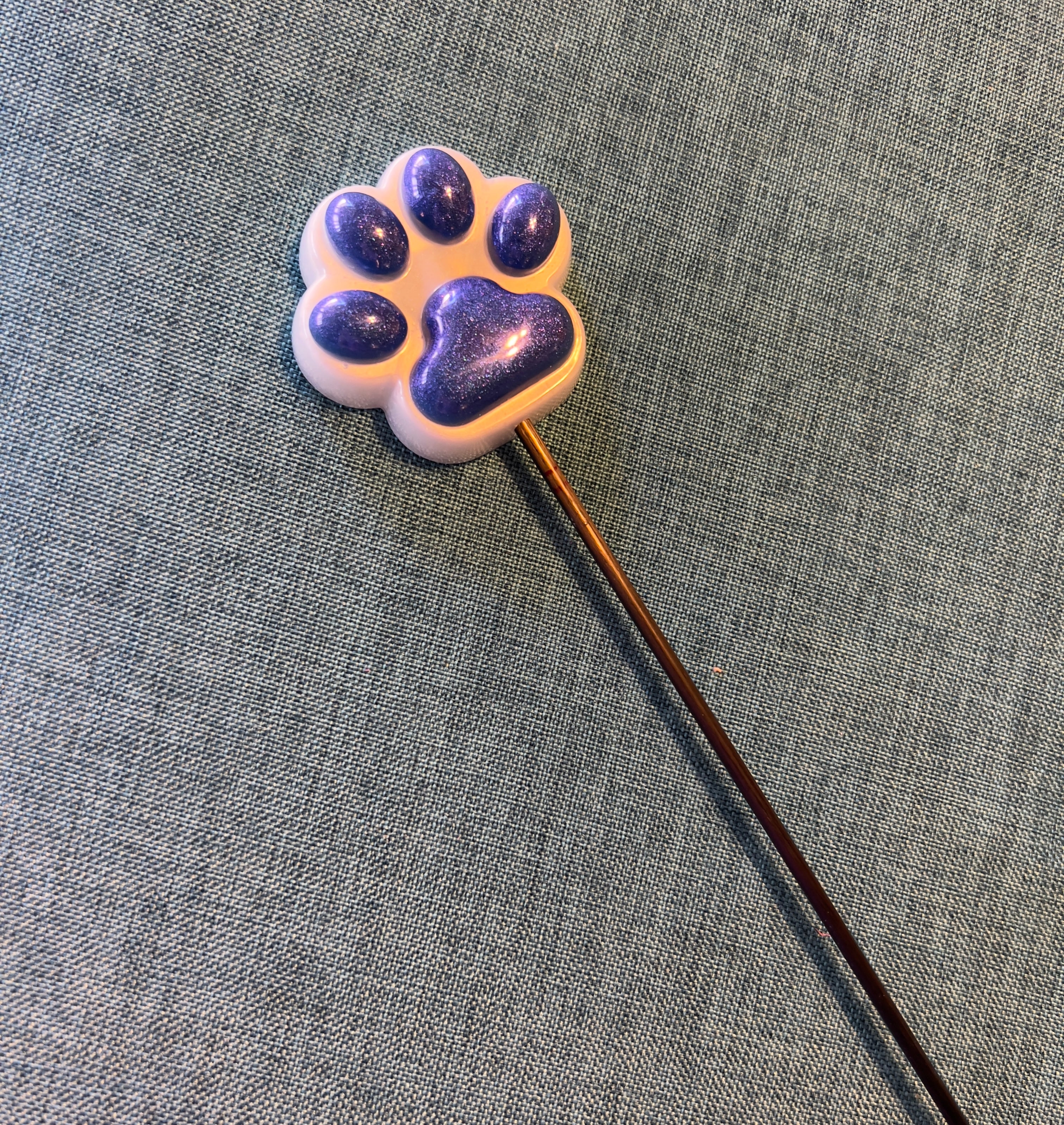 Color shift blue and white paw paddle